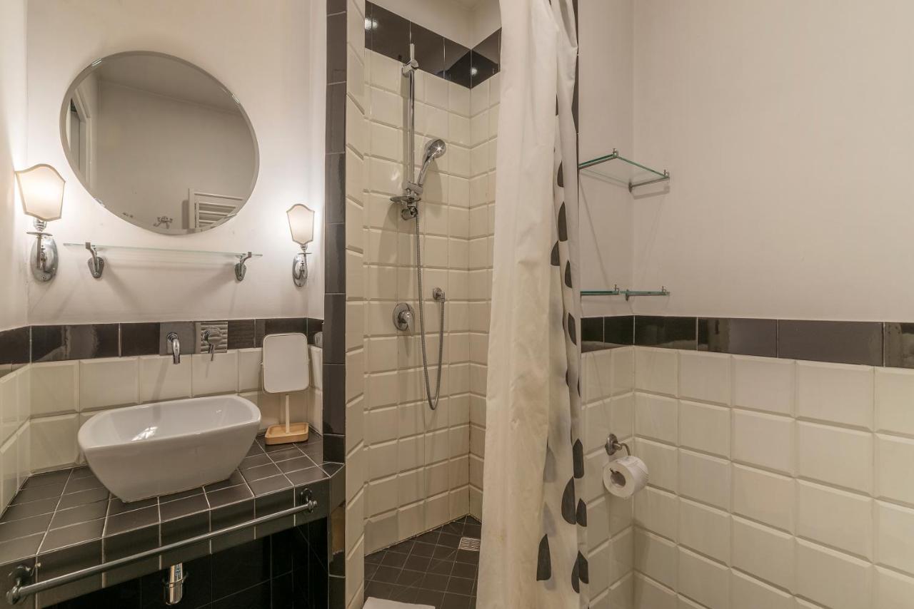 Domus Claudiae - Fromhometorome Buitenkant foto