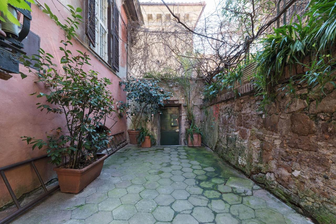 Domus Claudiae - Fromhometorome Buitenkant foto